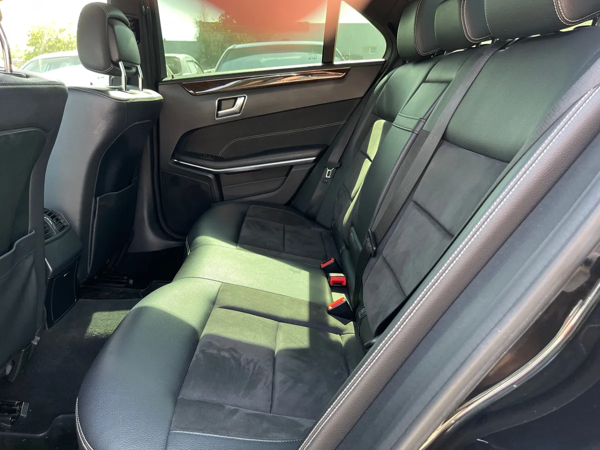 Mercedes-Benz E-Класс 2.0 AT RWD (184 л.с.)