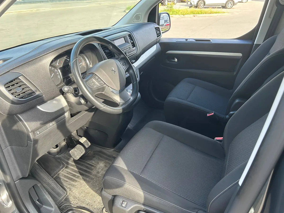 Peugeot Traveller 2.0 HDi AT LWB (7 мест) (150 л.с.)