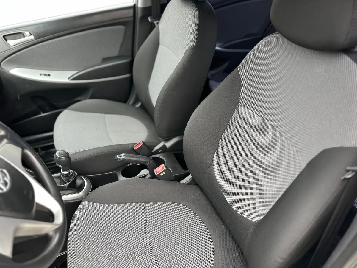 Hyundai Solaris 1.6 MT (123 л.с.)