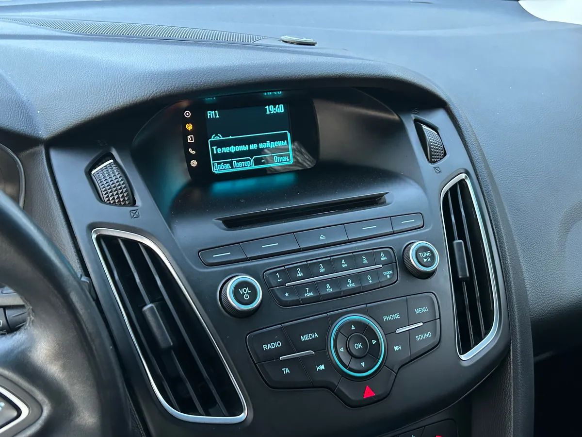 Ford Focus 1.6 Ti-VCT PowerShift (105 л.с.), 2015 — фото 7