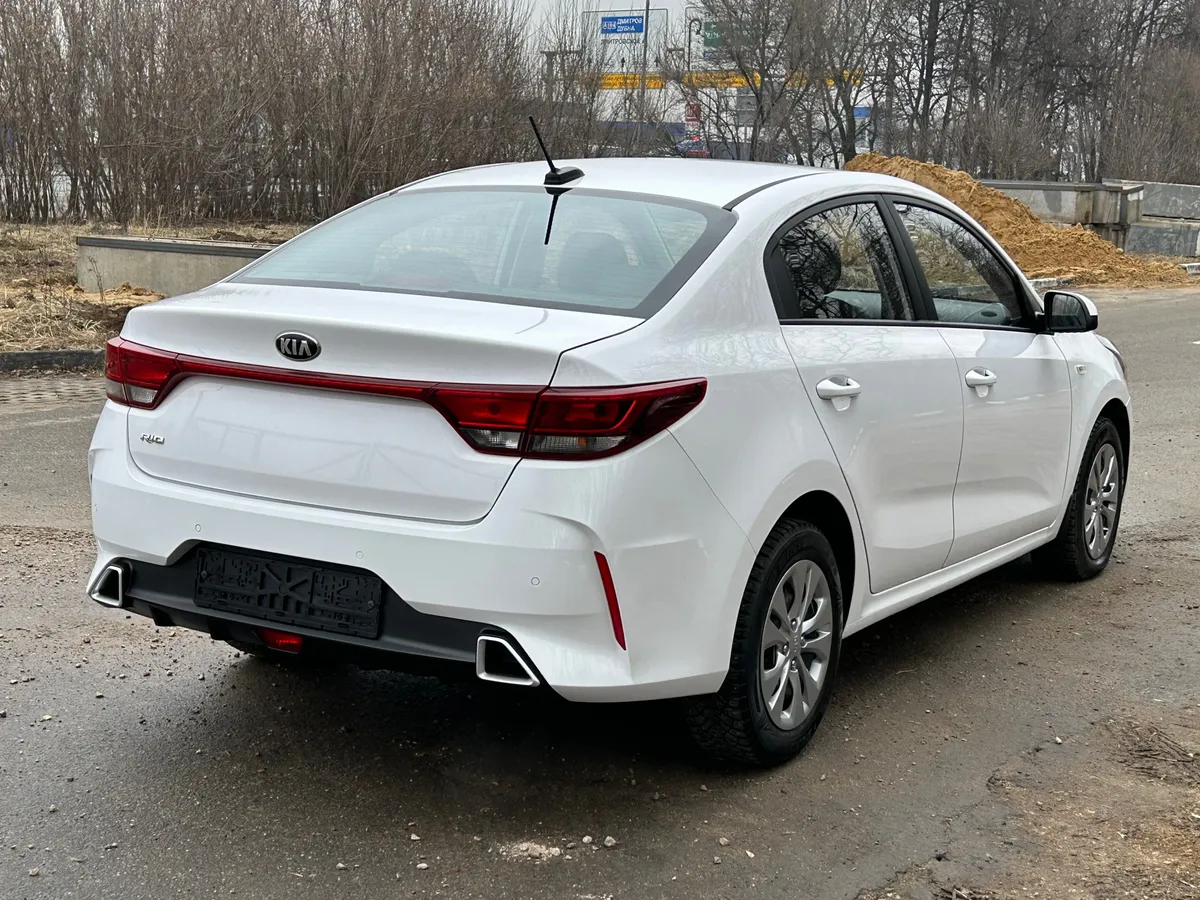 Kia Rio 1.6 AT (123 л.с.)