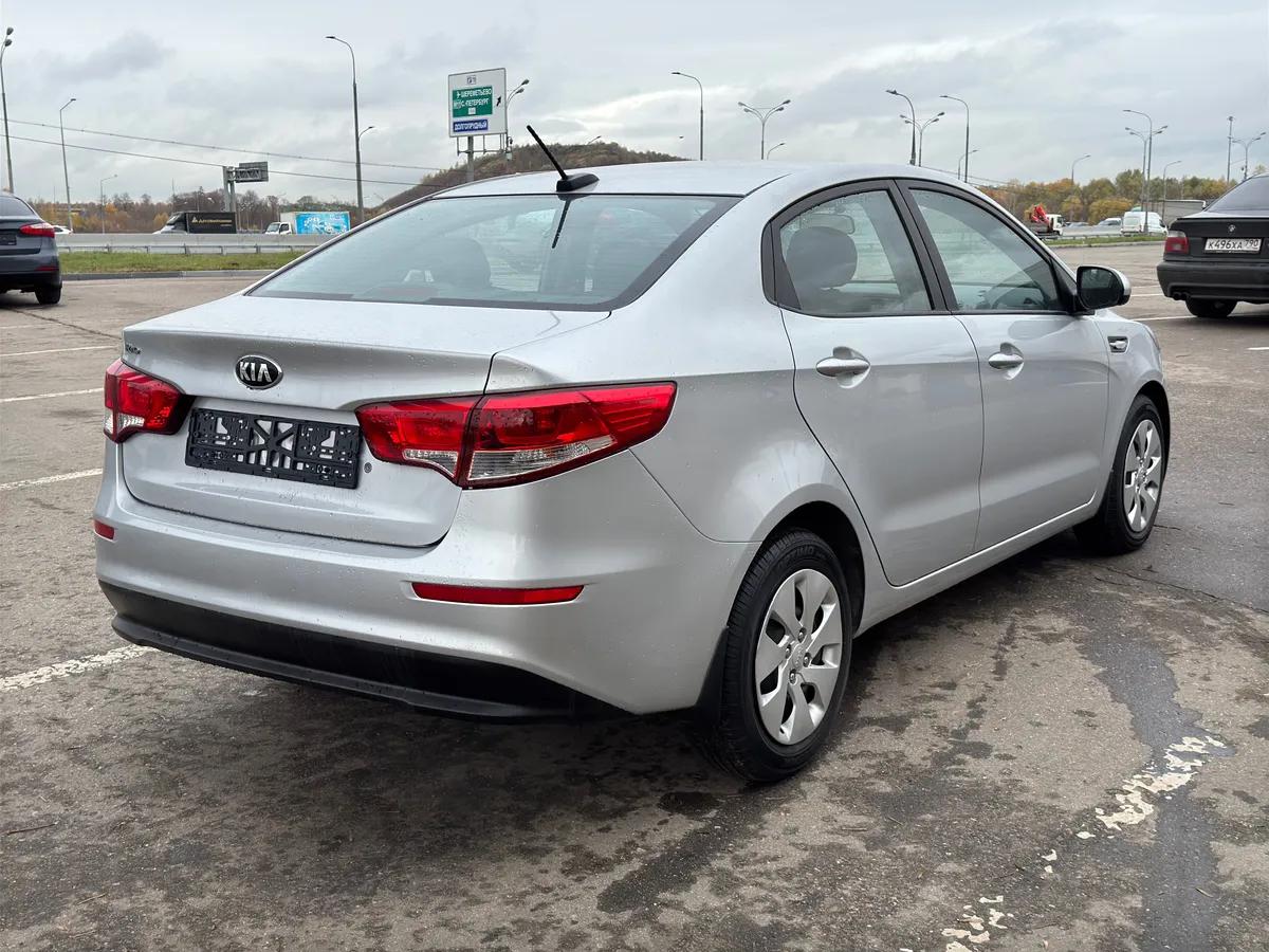 Kia Rio 1.6 AT (123 л.с.)