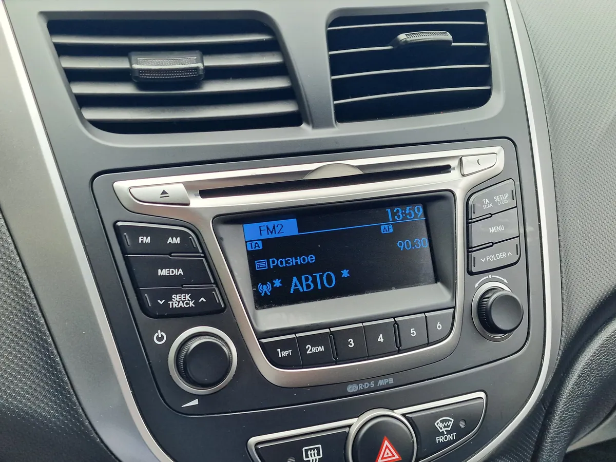 Hyundai Solaris 1.6 AT (123 л.с.)