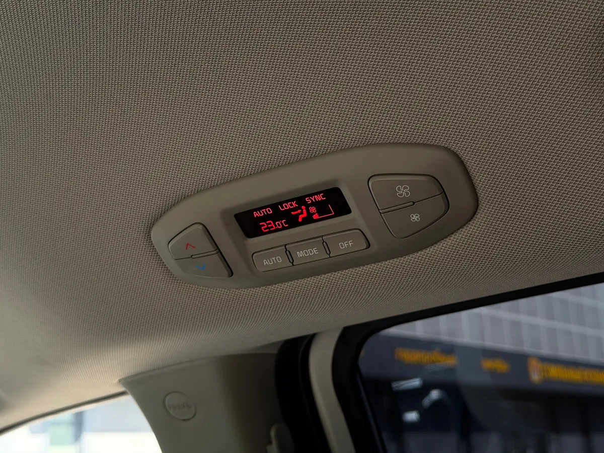 Kia Carnival 2.2 AT (202 л.с.)