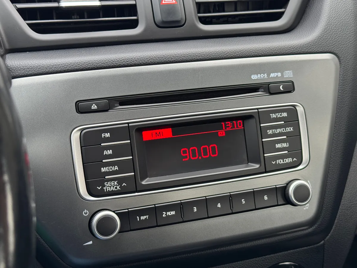 Kia Rio 1.6 AT (123 л.с.)