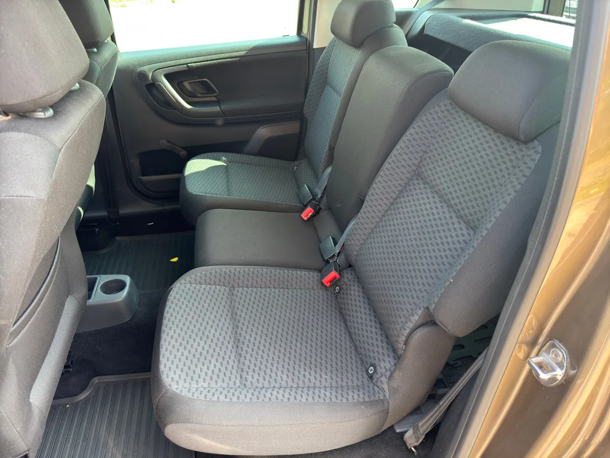 Skoda Roomster 1.4 MT (86 л.с.)