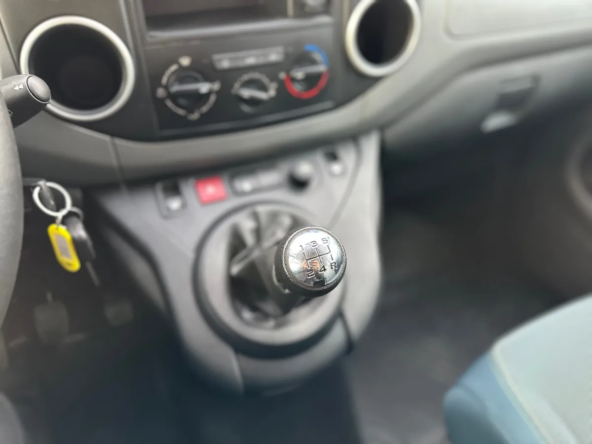 Citroen Berlingo 1.6 MT (120 л.с.), 2018 — фото 12