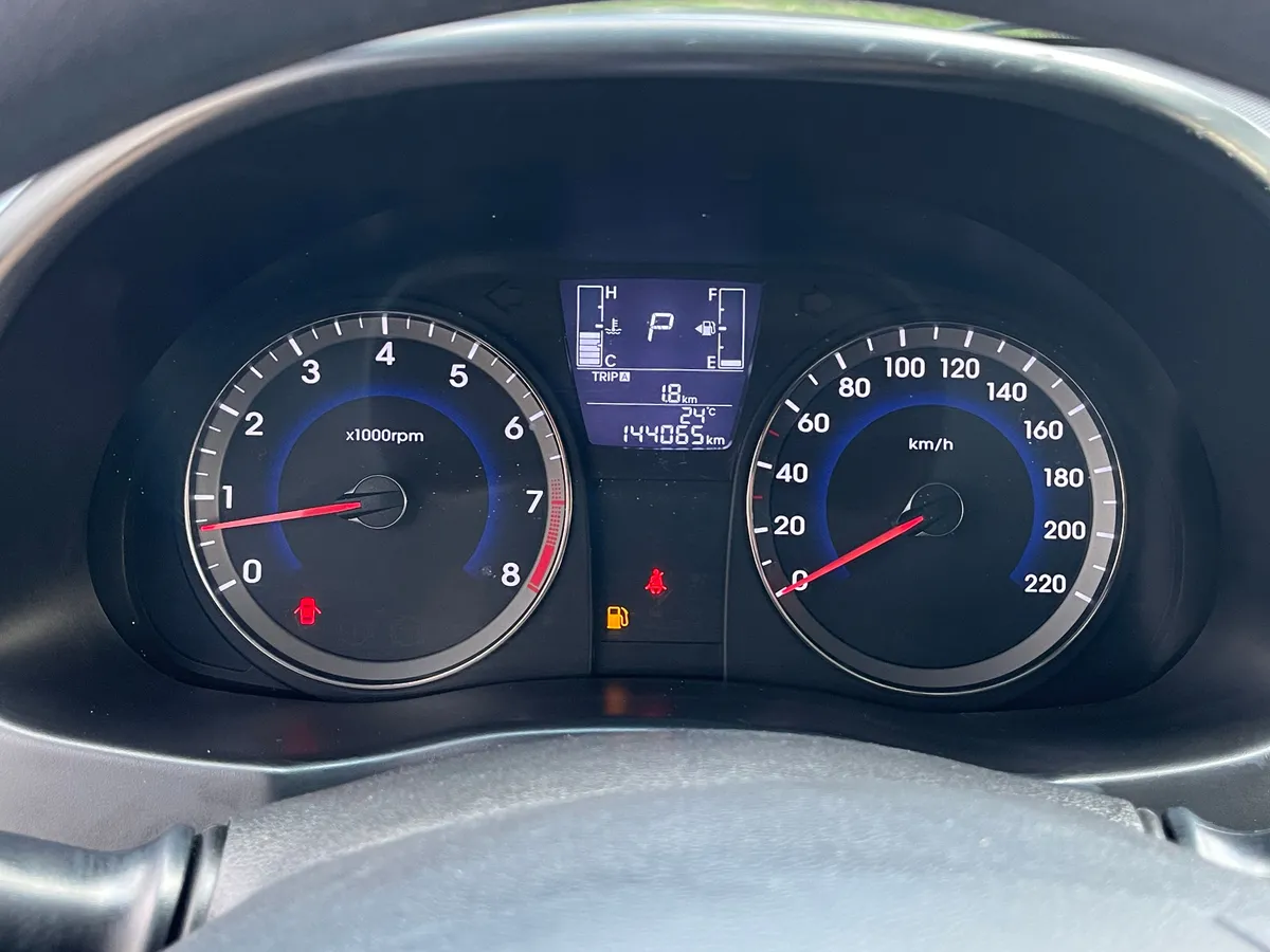 Hyundai Solaris 1.6 AT (123 л.с.)