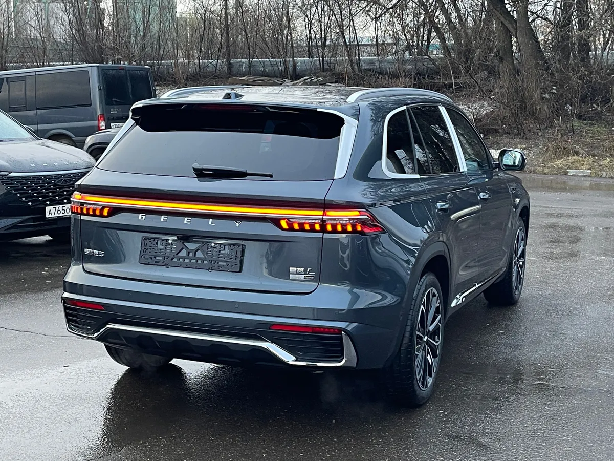 Geely Monjaro 2.0 AT AWD (272 л.с.)