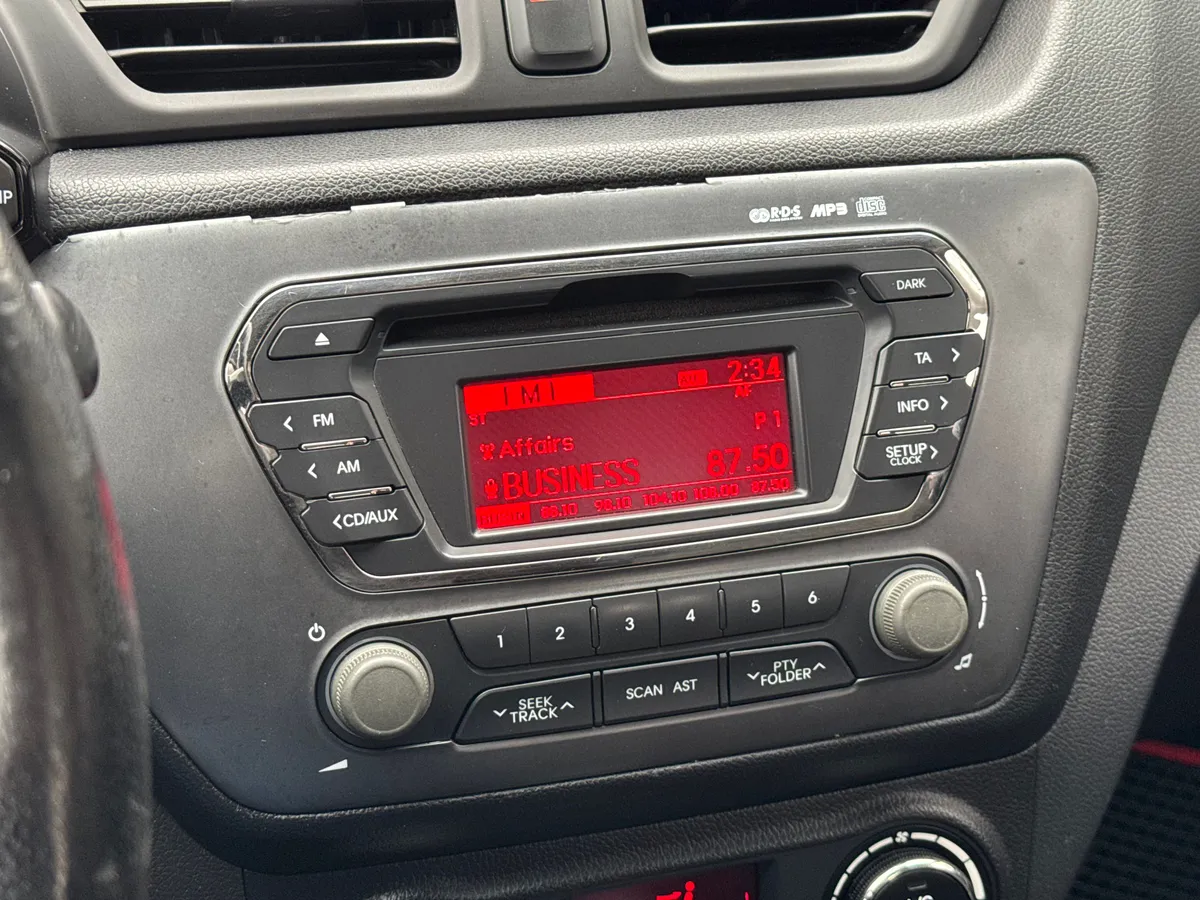 Kia Rio 1.6 MT (123 л.с.)