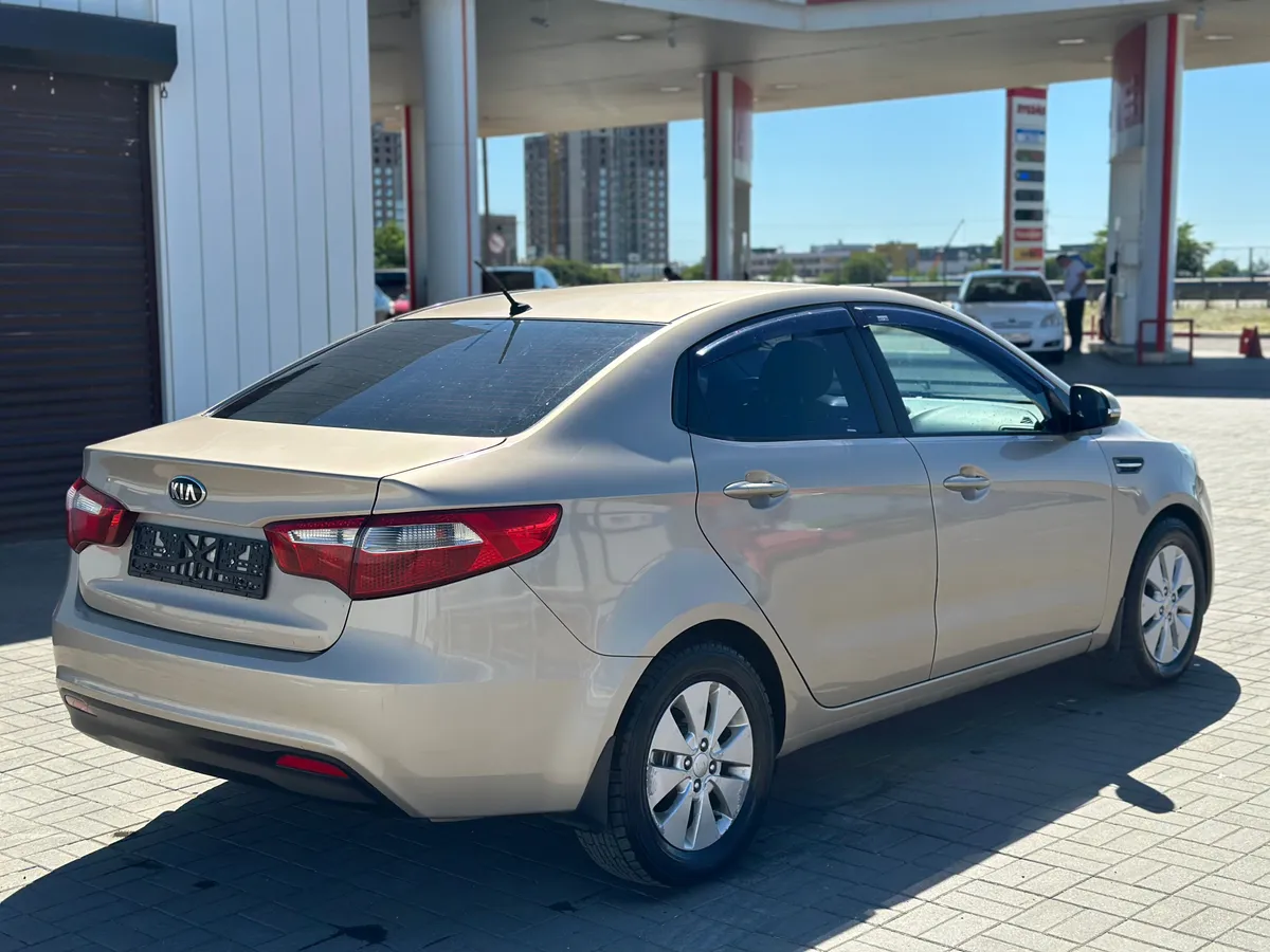 Kia Rio 1.6 MT (123 л.с.)