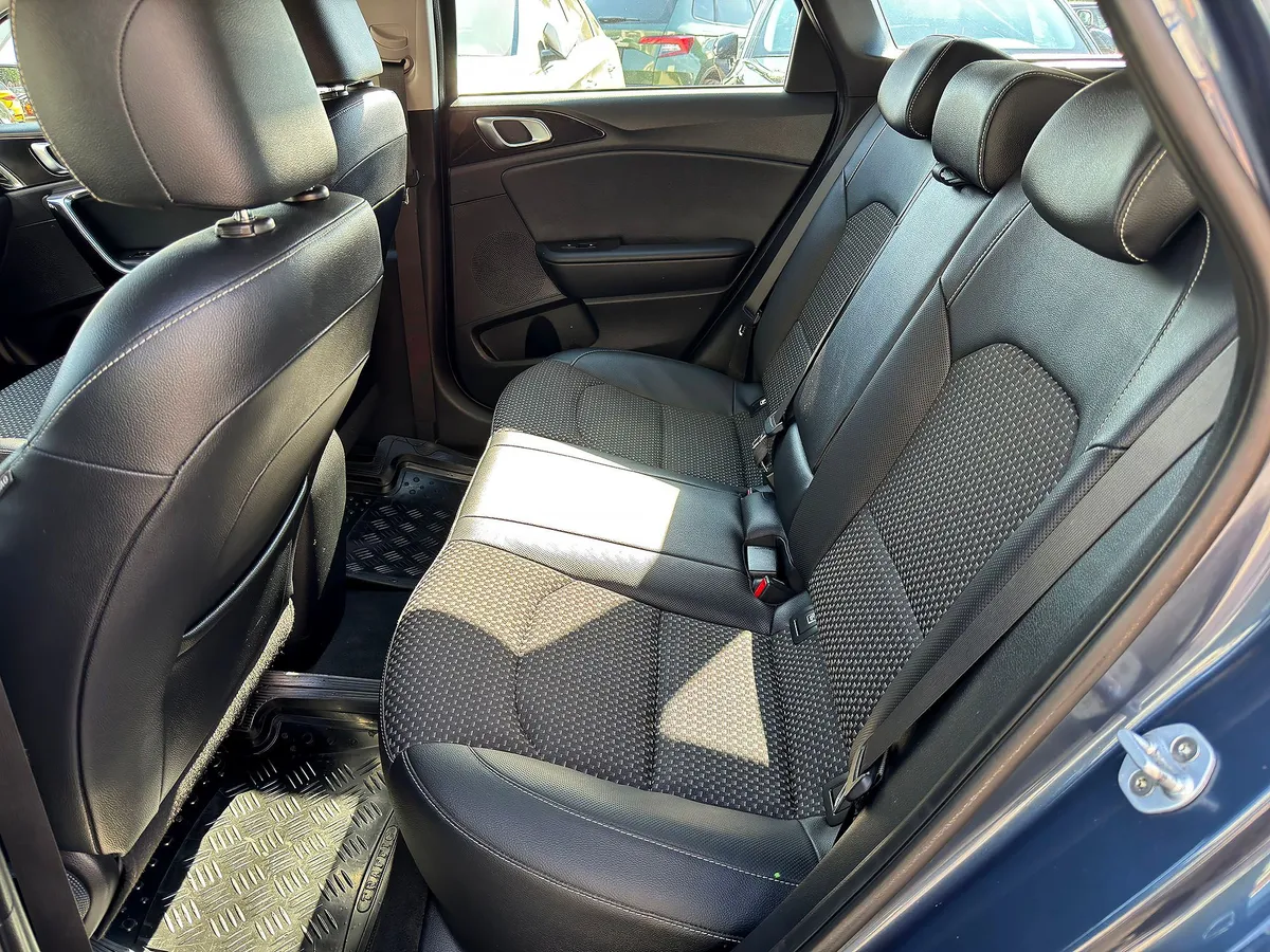 Kia Ceed 1.6 AMT (141 л.с.)