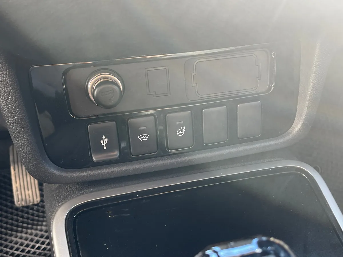 Mitsubishi Outlander 2.0 CVT AWD (146 л.с.)