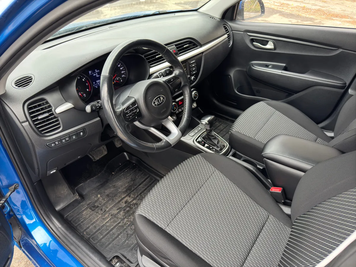 Kia Rio 1.6 AT (123 л.с.)