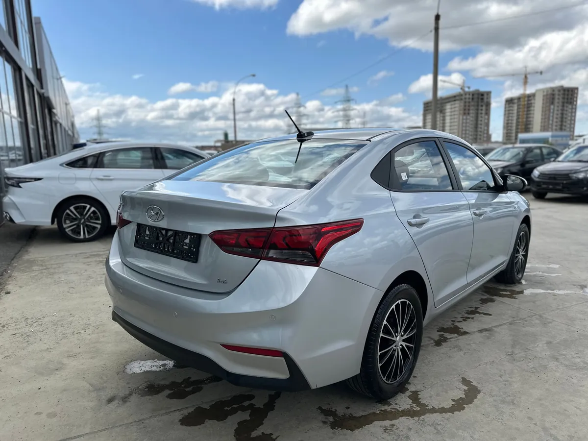 Hyundai Solaris 1.6 AT (123 л.с.)