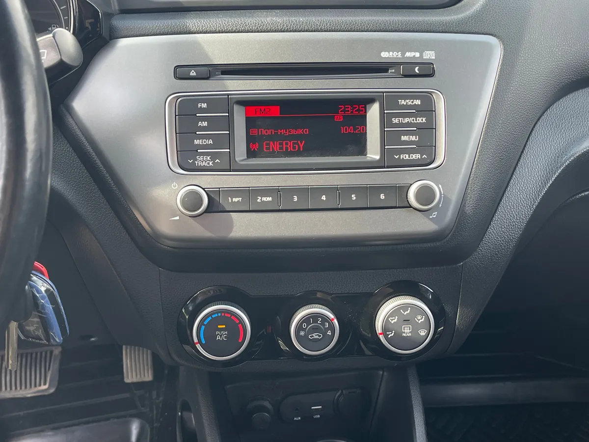 Kia Rio 1.6 AT (123 л.с.)