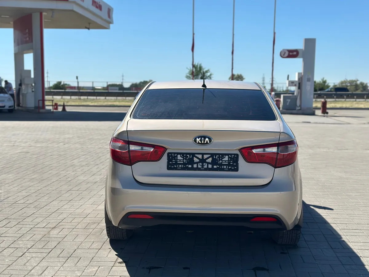 Kia Rio 1.6 MT (123 л.с.)