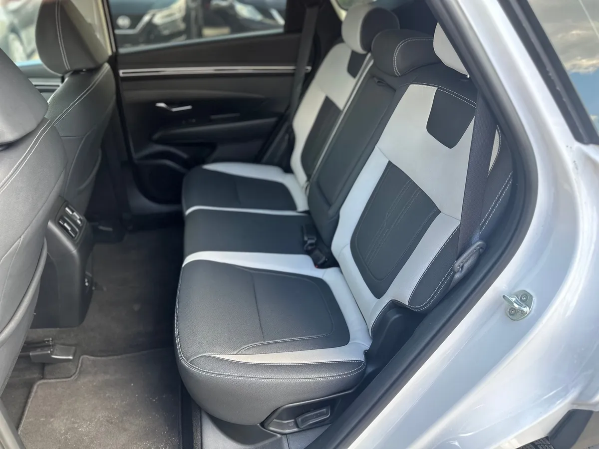 Hyundai Tucson 2.0 AT 4WD (150 л.с.)