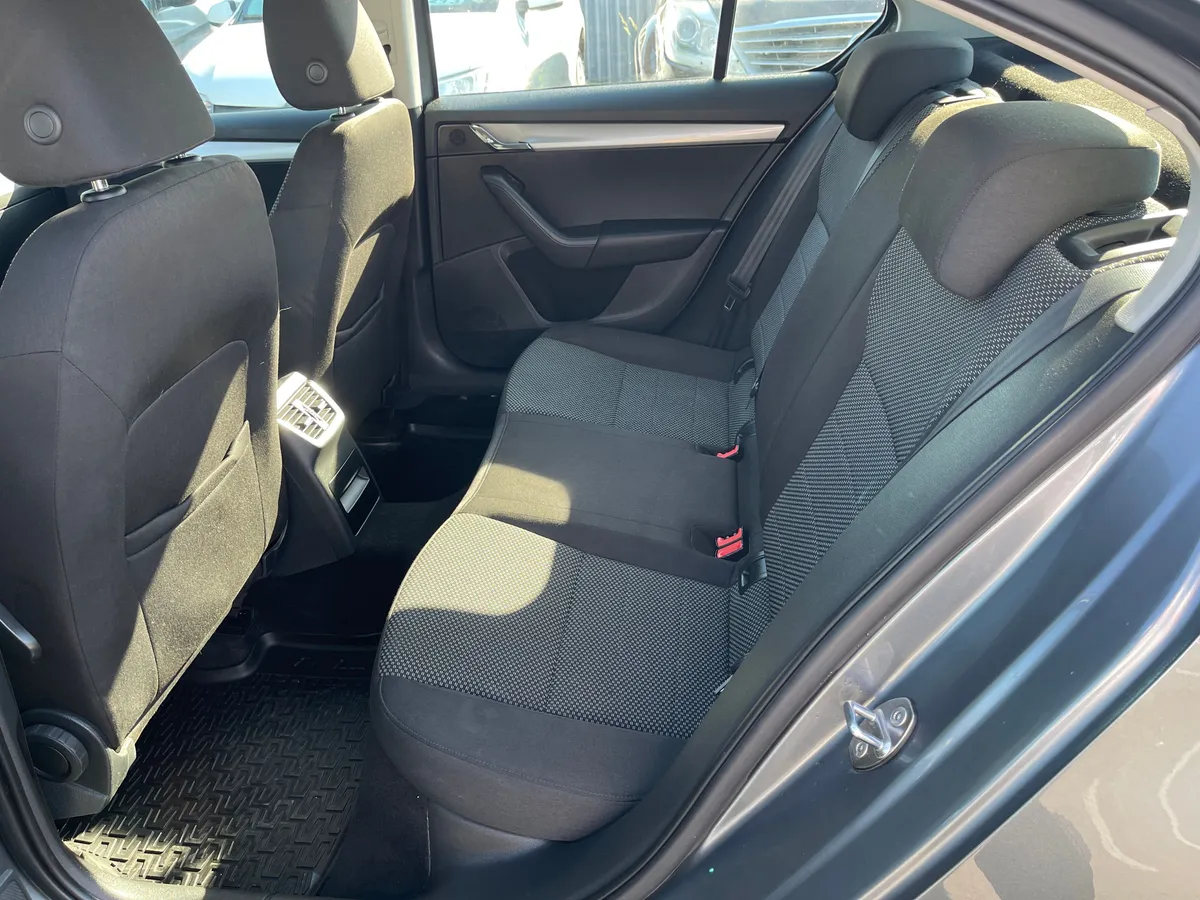 Skoda Octavia 1.4 AMT (140 л.с.), 2013 — фото 10