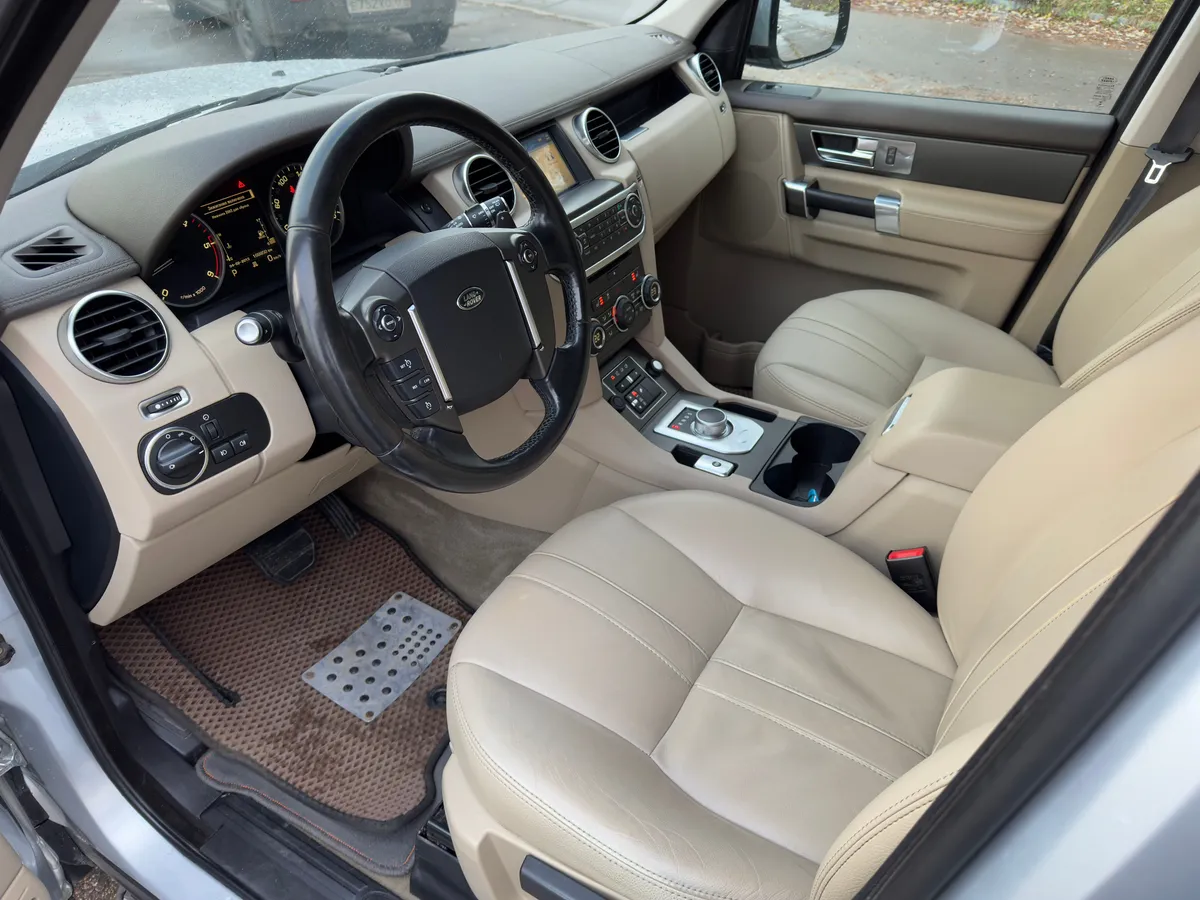 Land Rover Discovery 3.0 TDV6 AT 4WD (211 л.с.)