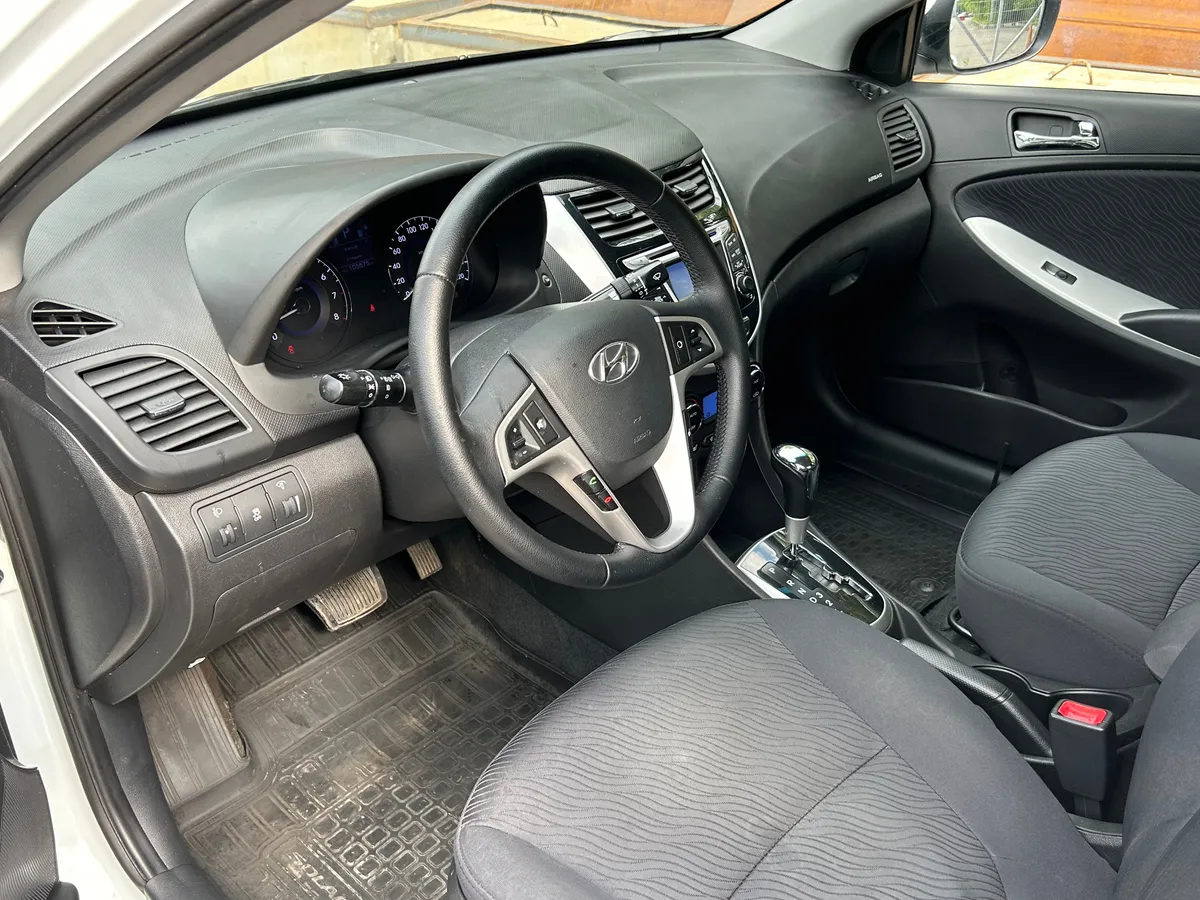 Hyundai Solaris 1.6 AT (123 л.с.)