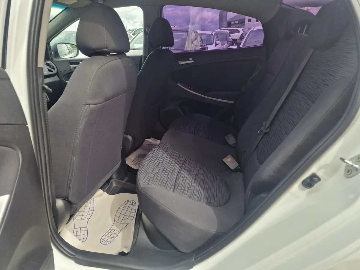 Hyundai Solaris 1.4 AT (107 л.с.)