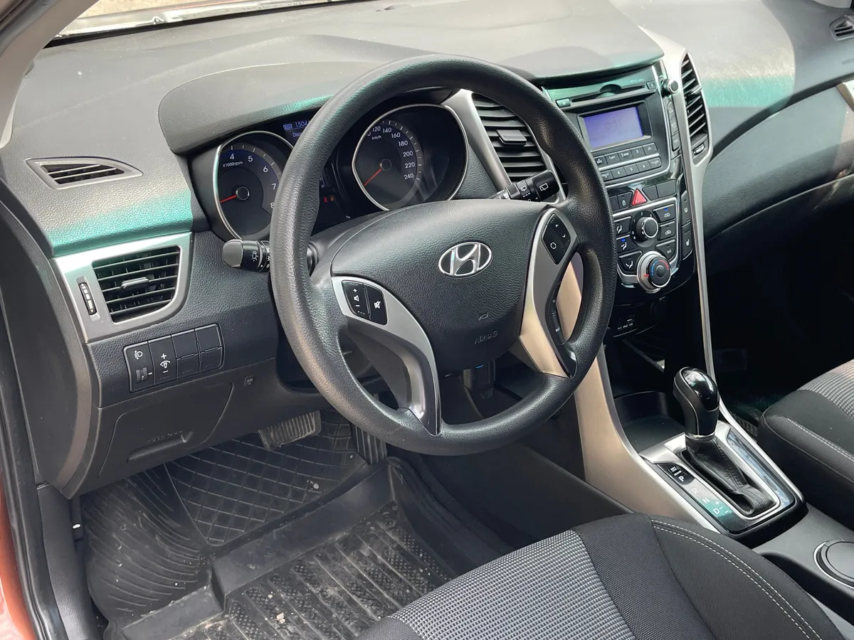 Hyundai i30 1.6 AT (130 л.с.)