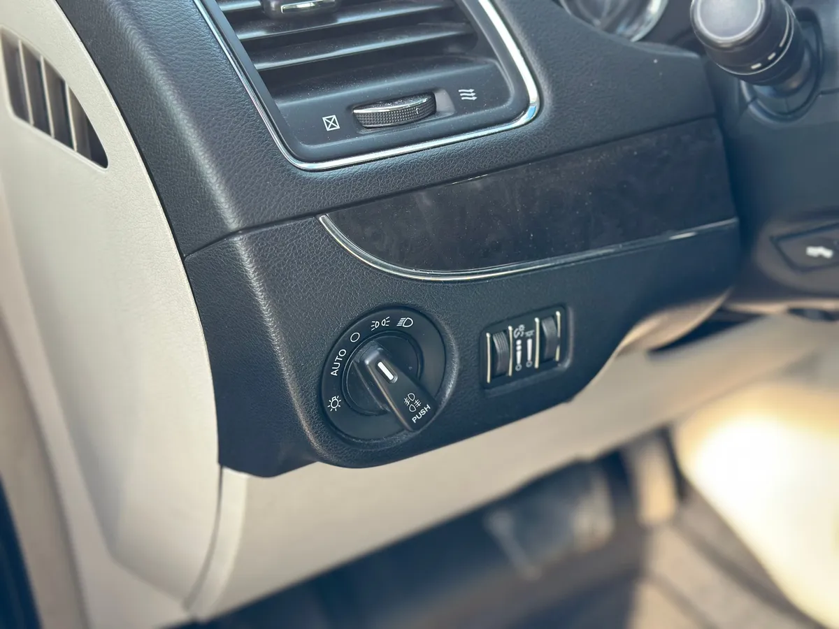 Chrysler Town & Country 3.6 AT (287 л.с.), 2013 — фото 14