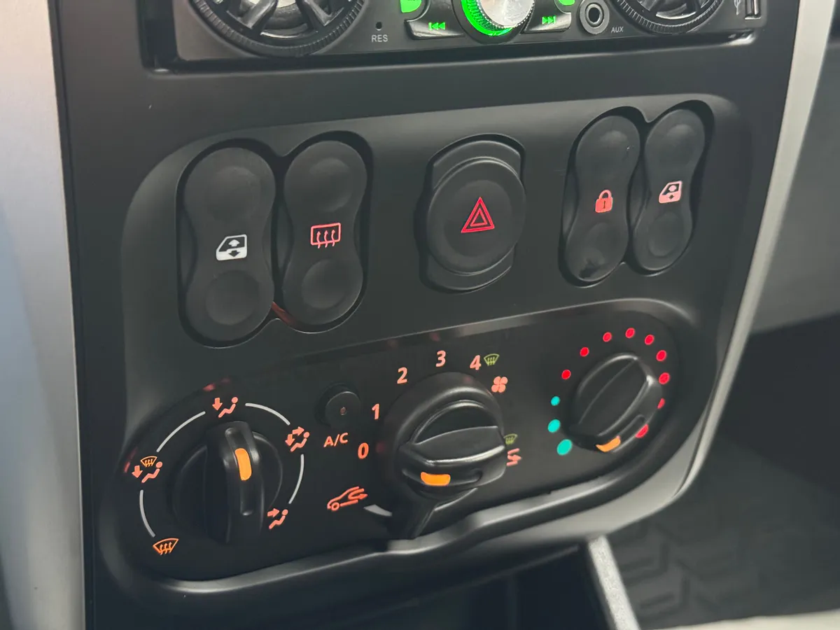 Nissan Almera 1.6 MT (102 л.с.)
