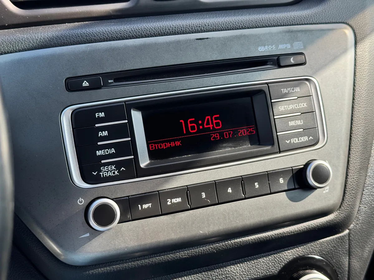 Kia Rio 1.6 AT (123 л.с.)