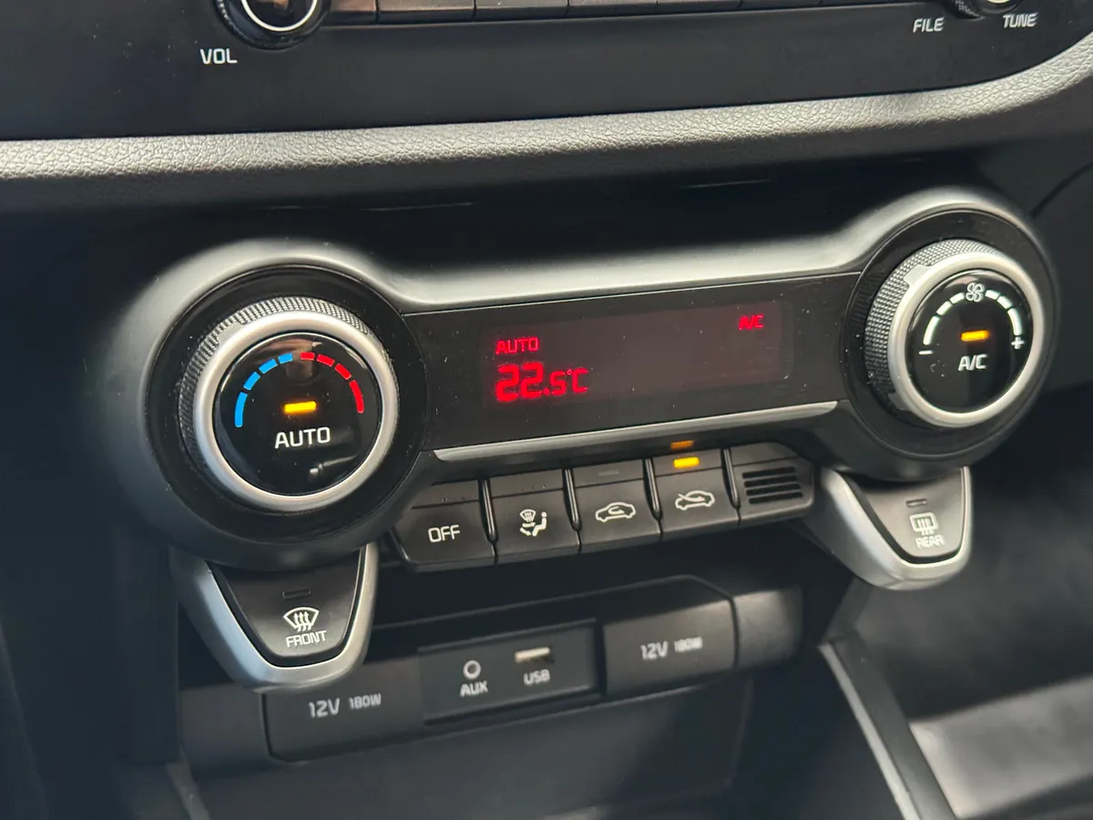 Kia Rio 1.6 AT (123 л.с.)