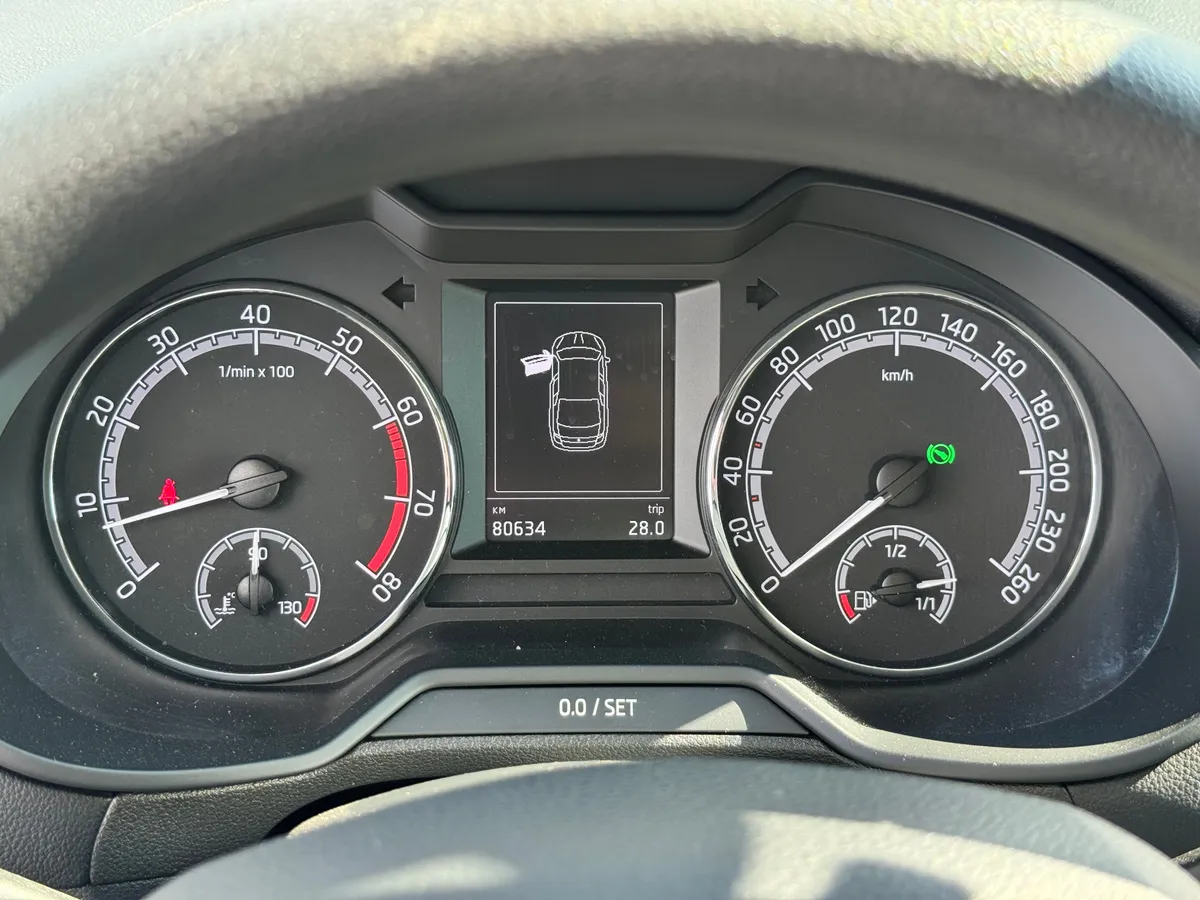 Skoda Octavia 1.6 AT (110 л.с.)