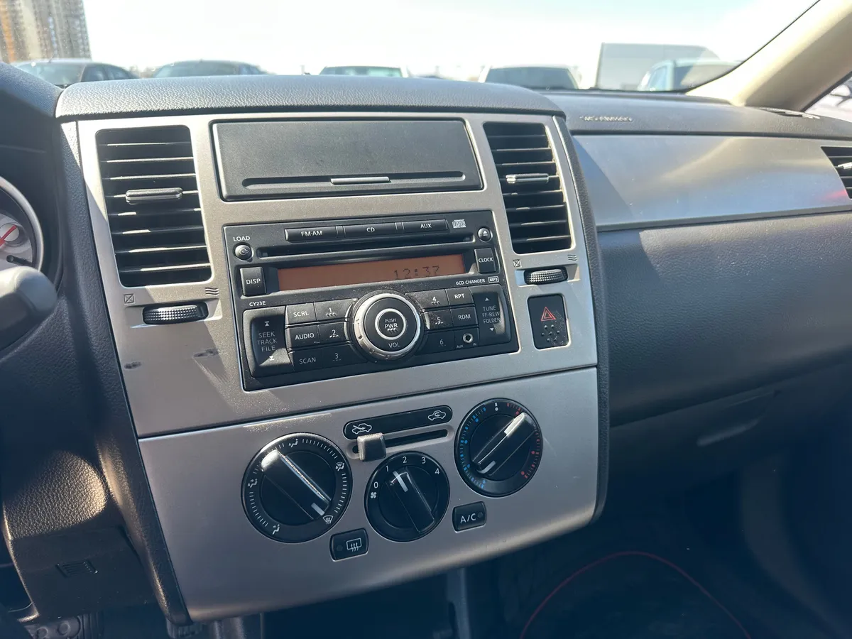 Nissan Tiida 1.6 AT (110 л.с.), 2008 — фото 11