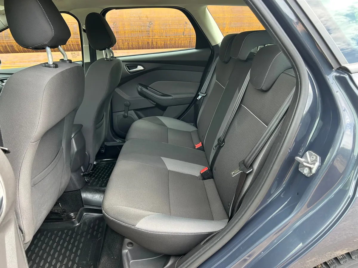 Ford Focus 1.6 PowerShift (125 л.с.), 2014 — фото 9