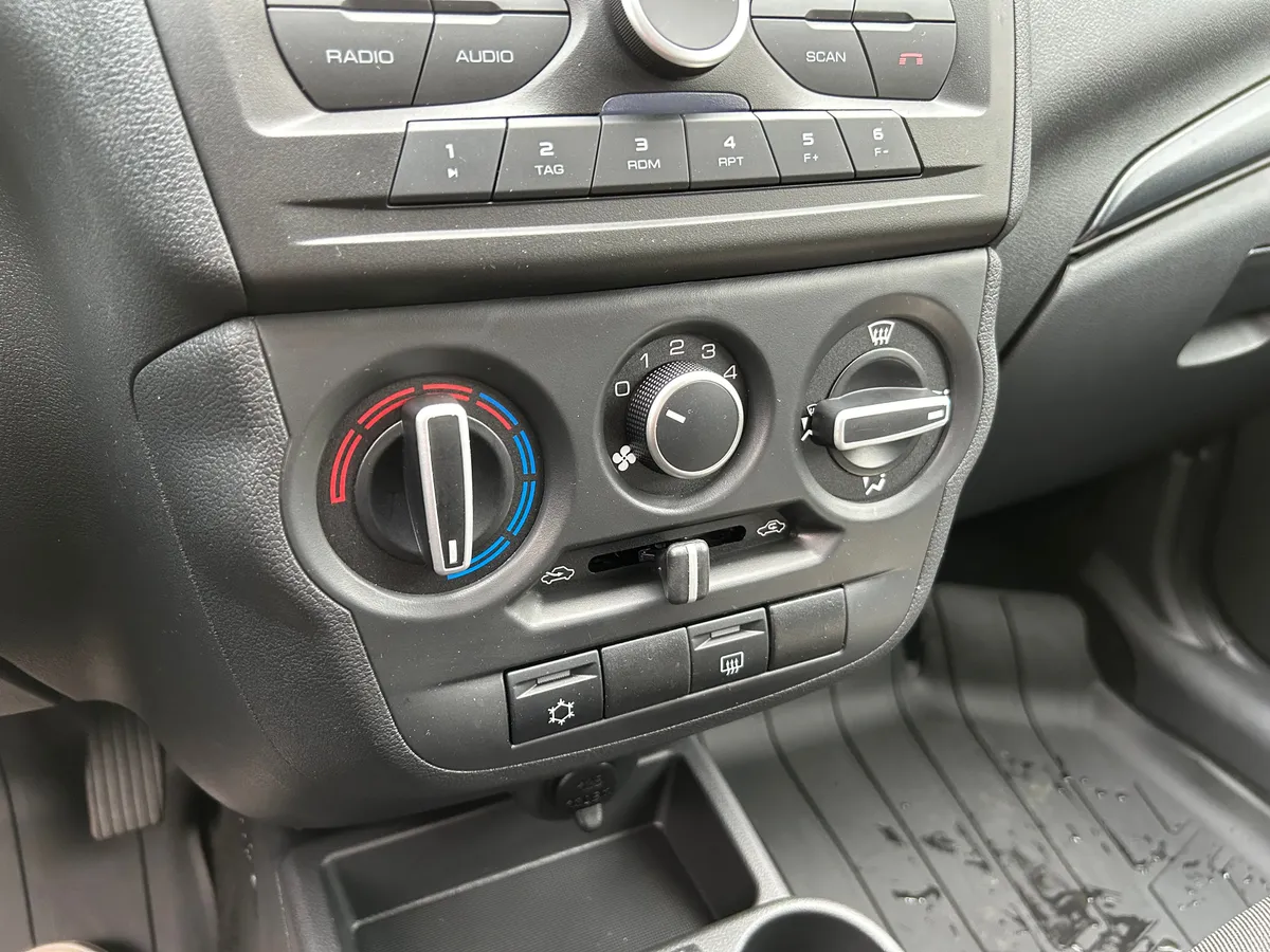 ВАЗ (Lada) Granta 1.6 MT (106 л.с.)