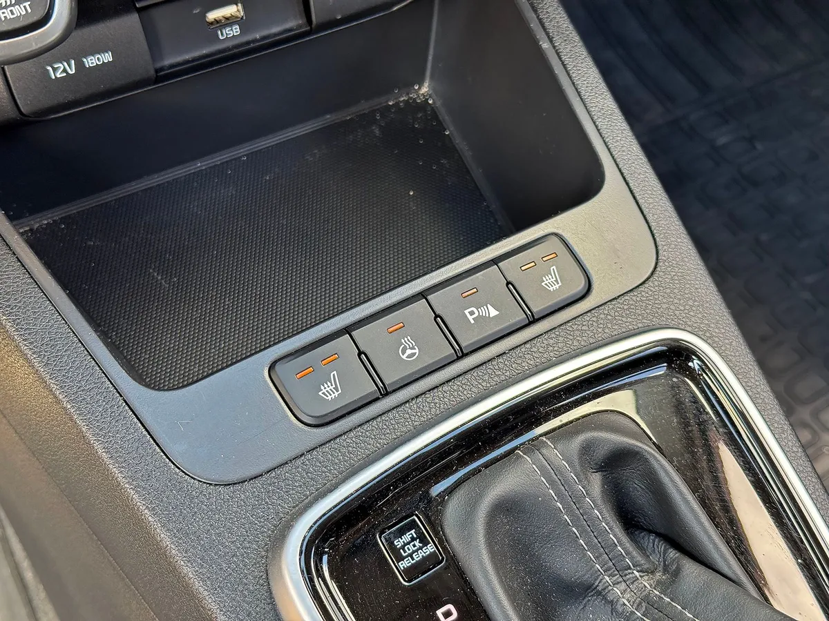 Kia Rio 1.6 AT (123 л.с.)