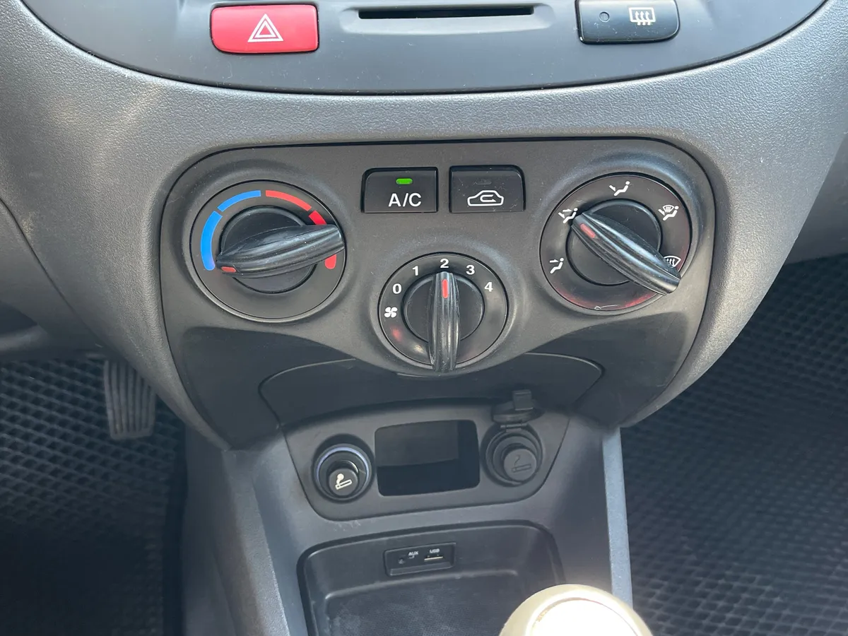 Kia Rio 1.4 MT (97 л.с.)