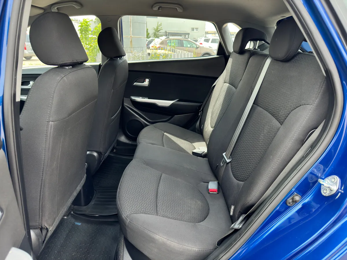 Kia Rio 1.6 AT (123 л.с.)