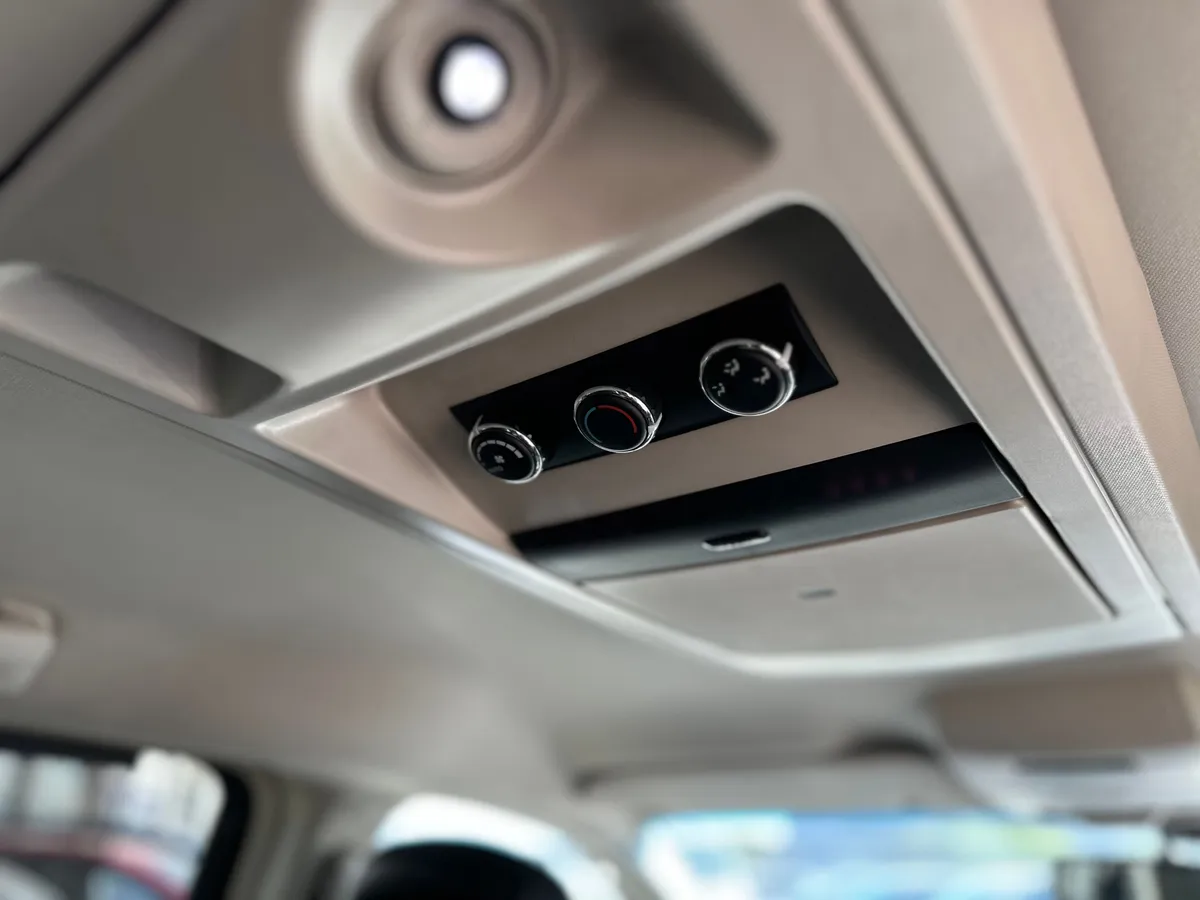 Chrysler Town & Country 3.6 AT (287 л.с.), 2013 — фото 18