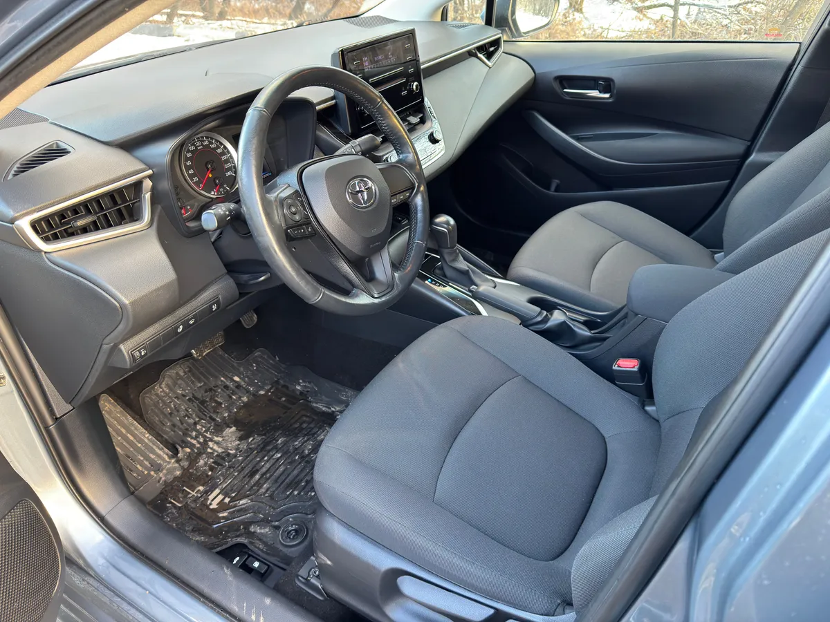 Toyota Corolla 1.6 CVT (122 л.с.)