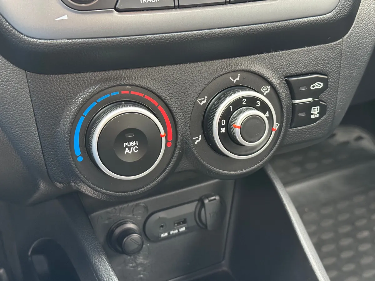 Kia Rio 1.4 AT (107 л.с.)