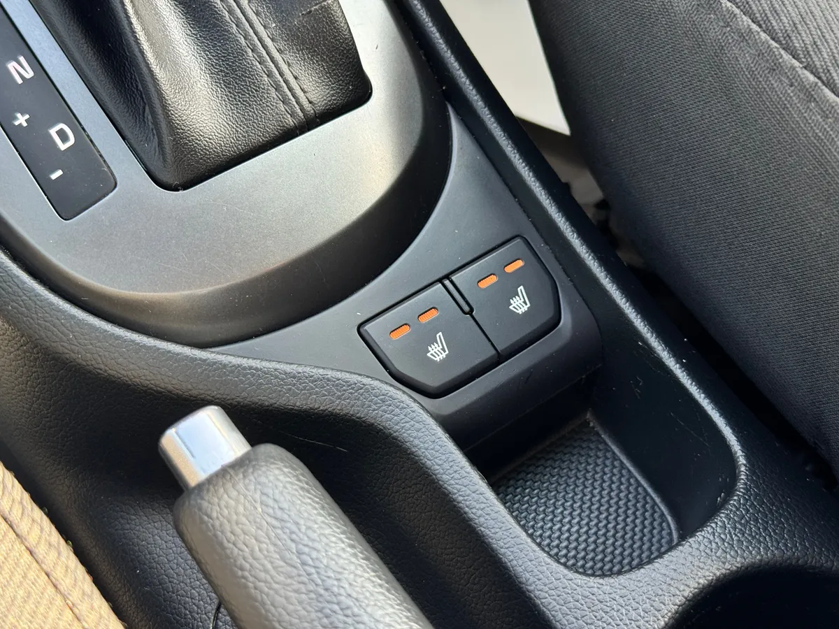 Kia Rio 1.6 AT (123 л.с.)