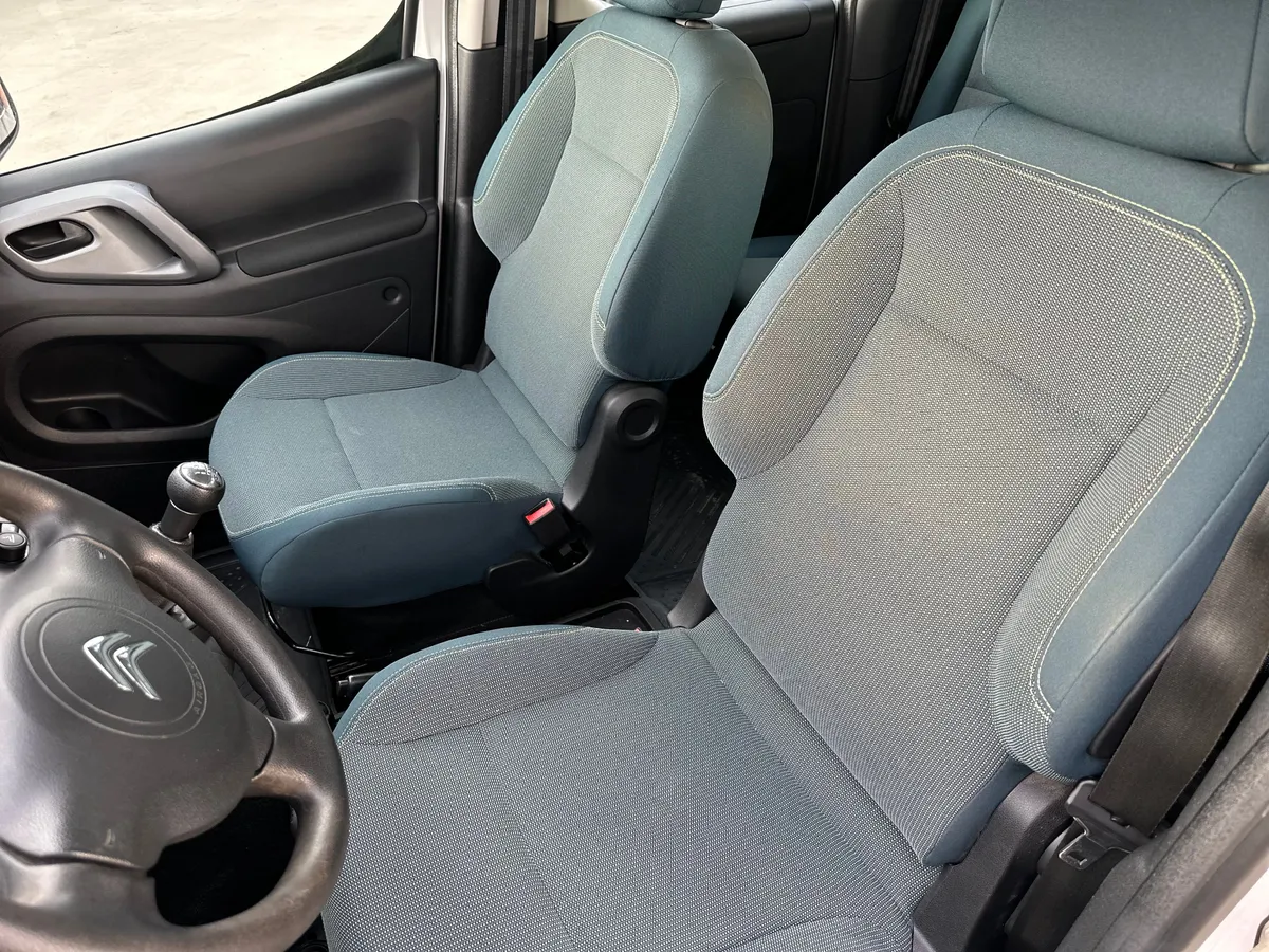 Citroen Berlingo 1.6 MT (120 л.с.), 2018 — фото 15