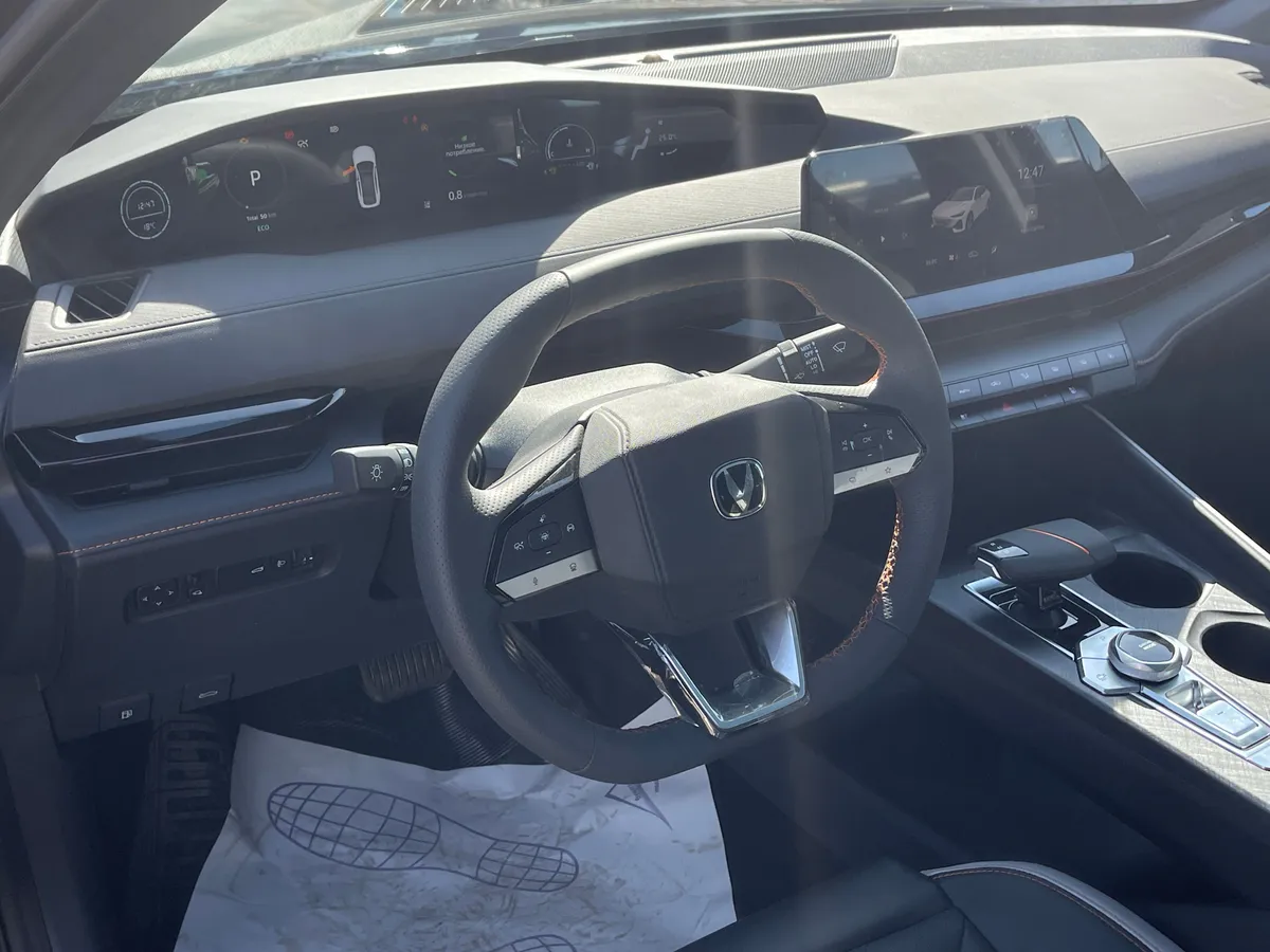 Changan UNI-V 1.5 AMT (181 л.с.)