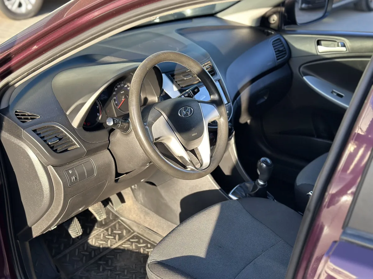 Hyundai Solaris 1.6 MT (123 л.с.)