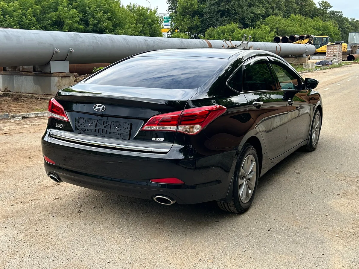 Hyundai i40 2.0 AT (150 л.с.)