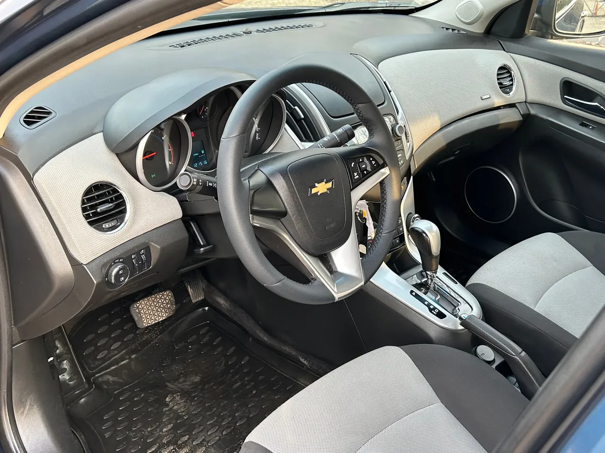 Chevrolet Cruze 1.6 AT (109 л.с.), 2014 — фото 5