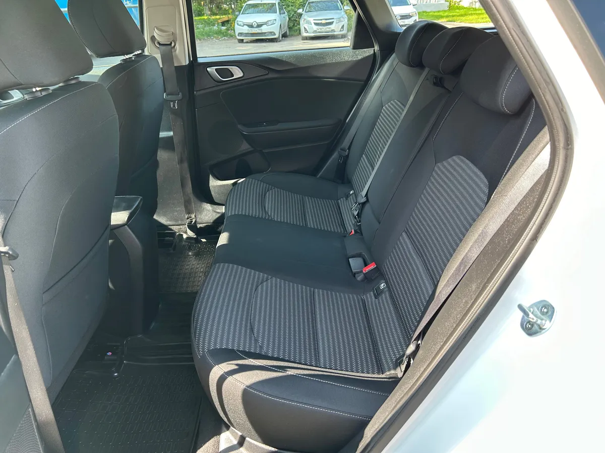 Kia Ceed 1.6 AT (128 л.с.)