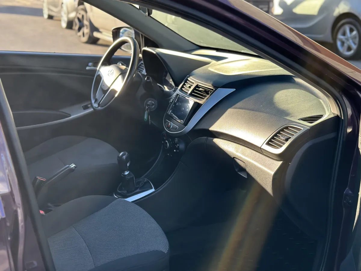 Hyundai Solaris 1.6 MT (123 л.с.)