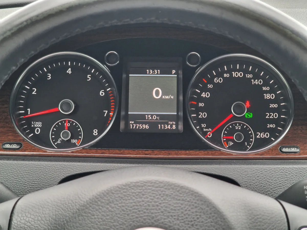 Volkswagen Passat 1.8 TSI DSG (152 л.с.)
